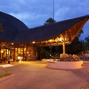 Cresta Mowana Safari Resort & Spa